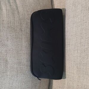 Skims Neoprene Zip Pouch-Used